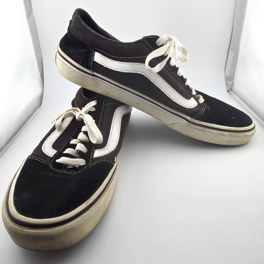 Vans Old Skool Men’s 10 Black White Suede Canvas Skate Sneakers